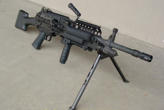 MK-48轻机枪(军事武器枪械)