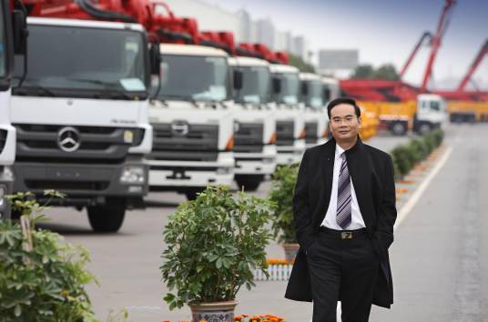 易小刚(中国科协第八届常委、三一集团董事、执行总裁兼总工程师)