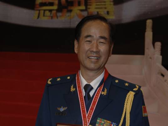 冯天有（空军总医院副院长、主任医师）