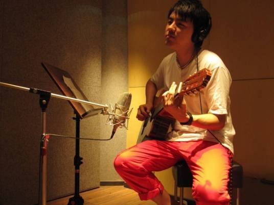 宫傲（中国著名电视童星、知名主持人）