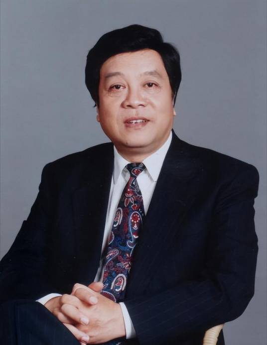 赵忠祥(中央电视台原主持人)