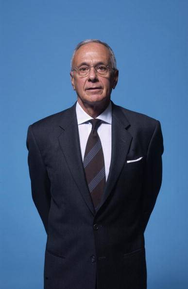 拉里·布朗（美国前职业篮球运动员、前教练员）