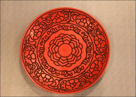 云雕(雕漆工艺)