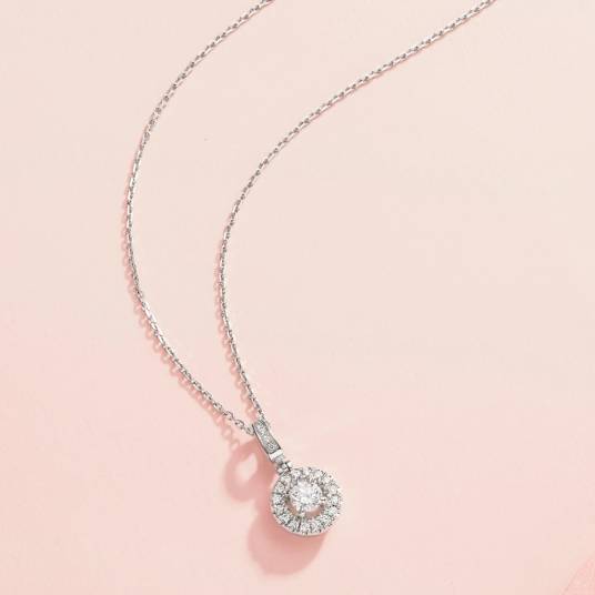 钻石项链（饰物）