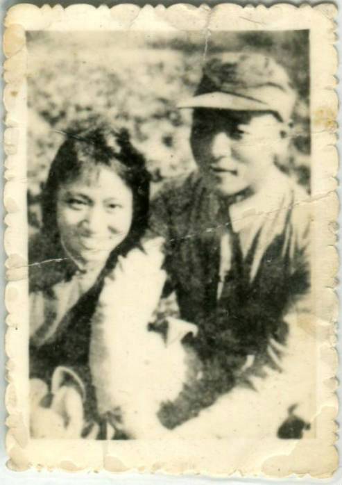 林颖(原纺织工业部机械公司副经理)