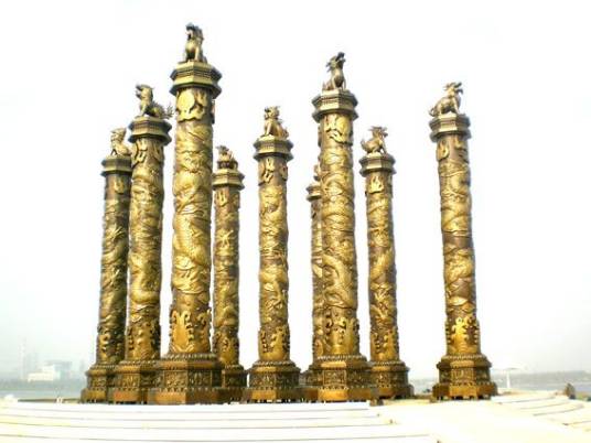 九龙柱（传说中的建筑）