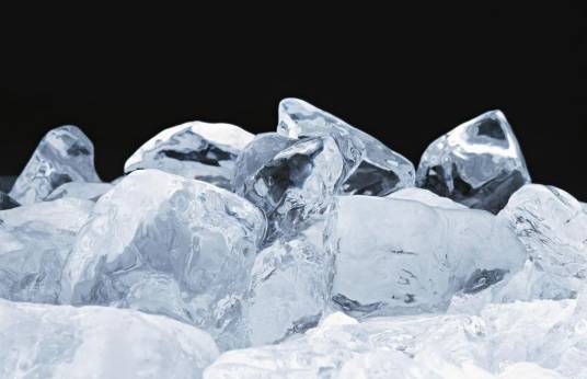 水冰（由水或融水在低温下固结的冰）