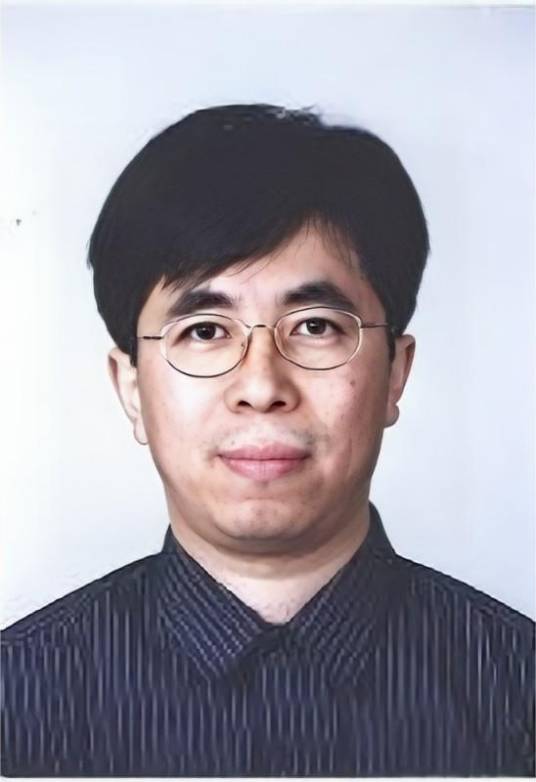 朱蕾（复旦大学附属中山医院呼吸科副主任）