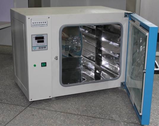 电热恒温培养箱