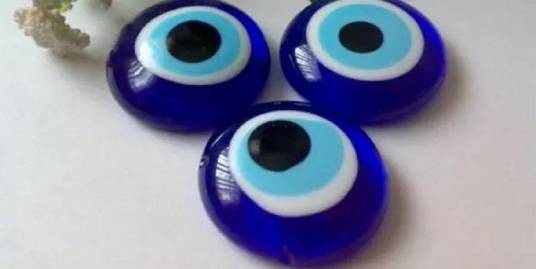 蓝眼睛(土耳其人护身符)