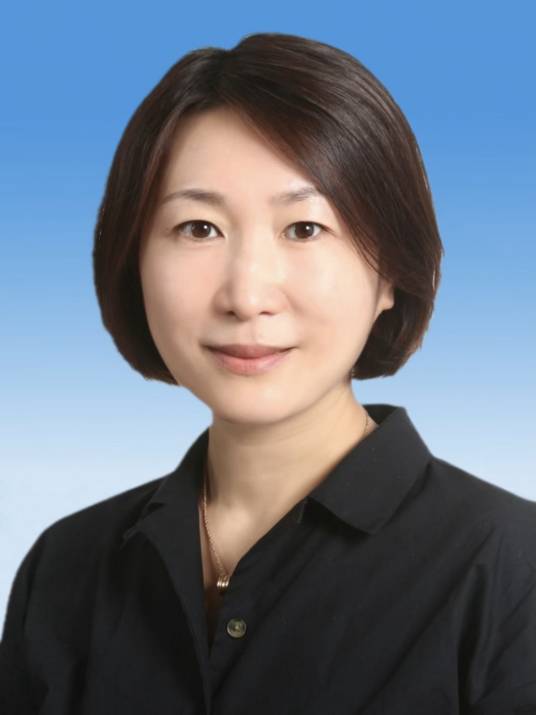 毛宁(中华人民共和国外交部新闻司副司长、第33任新闻发言人)