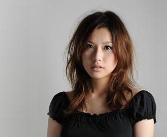 神崎诗织（日本演员）