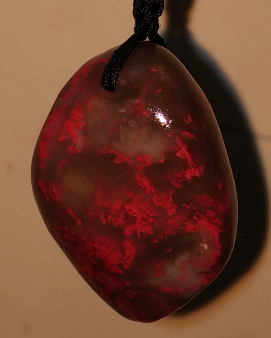 血石（隐晶质石英晶体）