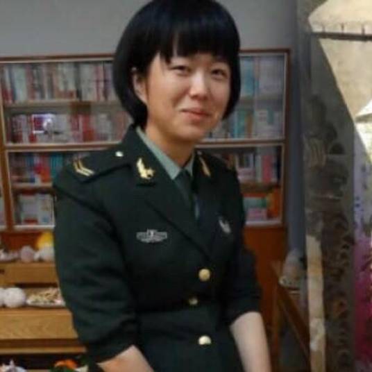 唐雪(丽江“反杀案”当事人)