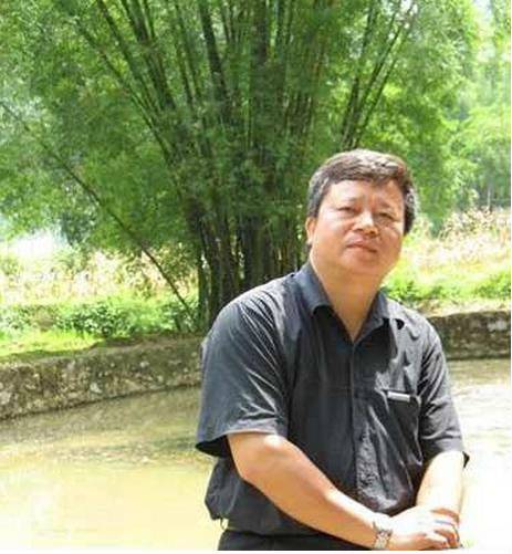 卢森(中国书法家协会会员)