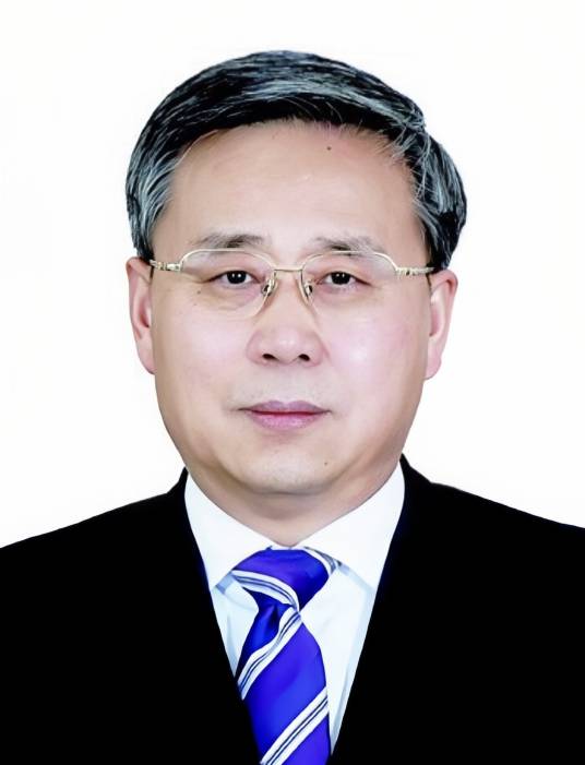 郭树清（第十四届全国人大常委会委员、财政经济委员会副主任委员）