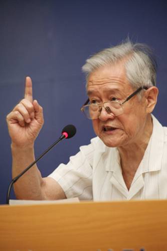 高放(中国人民大学教授、政治学家)