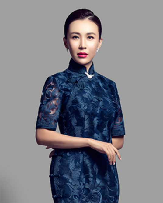 董艺(中央电视台戏曲频道主持人)