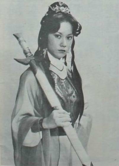 独孤凤(武侠小说《天蚕变》中的角色)