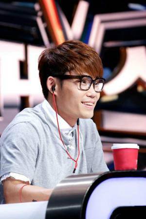 金范秀(韩国歌手)