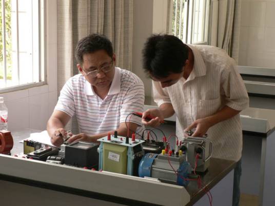 维修电工（技术人员）