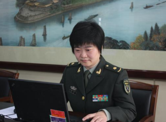 侯静（国防科技大学光电科学与工程学院研究员）