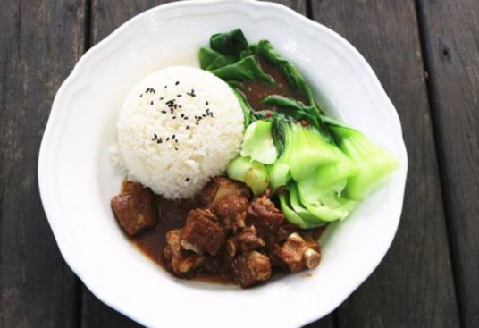 排骨饭（中国美食菜品）