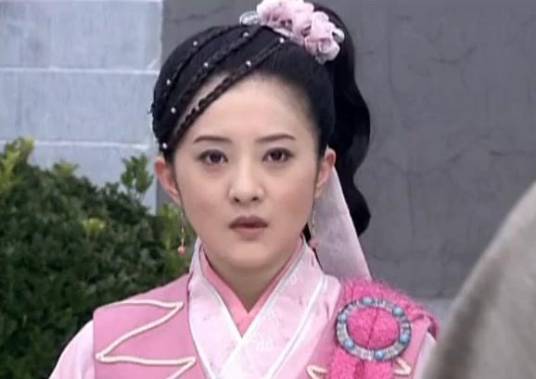 丁月华（古典名著《三侠五义》中的人物）