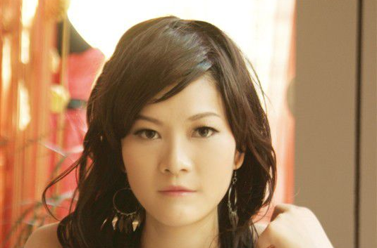 伍娟(中共冷水江市委秘书)