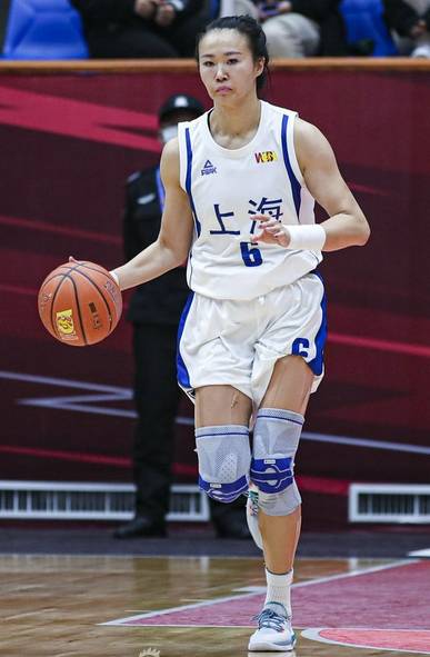 黄靖（中国女子篮球运动员）