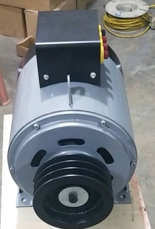 无刷励磁同步电机