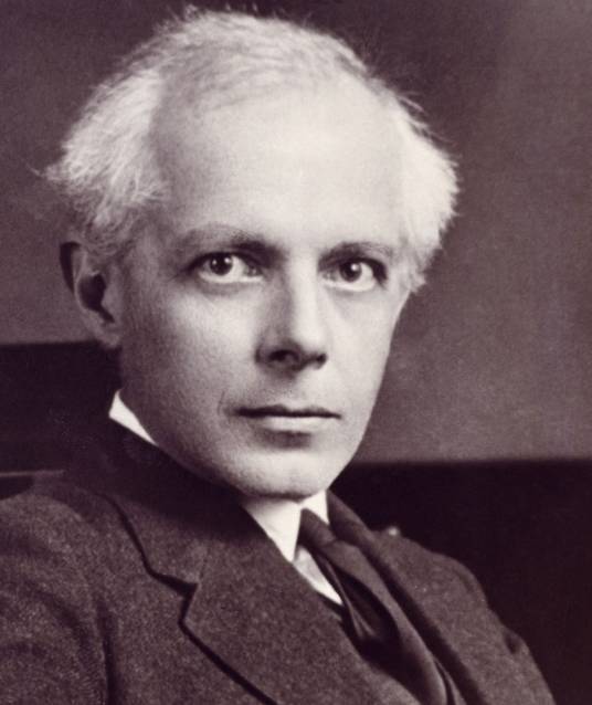 人类学家（研究人类生活方式的专家）