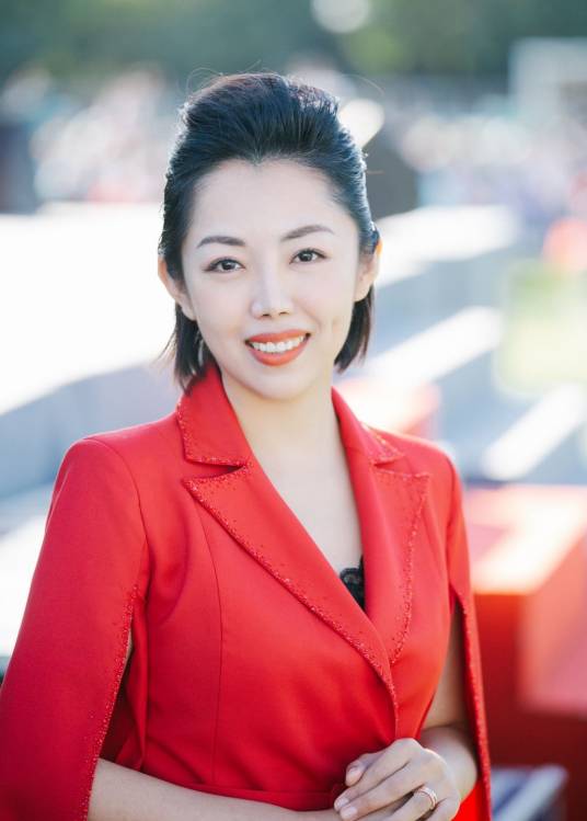 李菲菲（青年歌唱家）