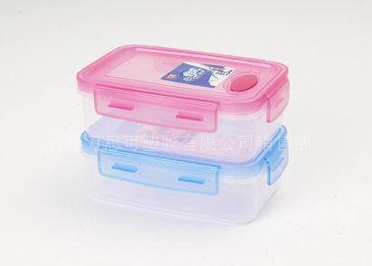 塑料饭盒