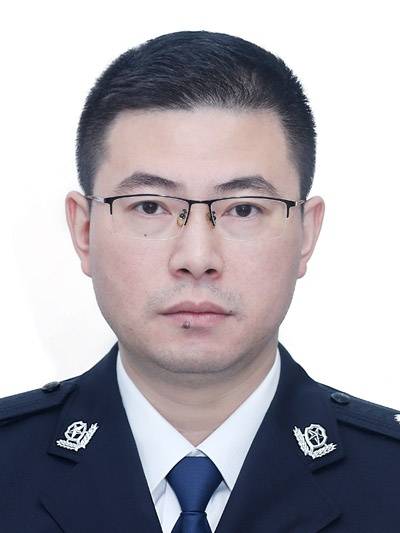 潘攀(贵州省铜仁市委常委、市委政法委书记)