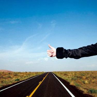 搭车（搭乘别人的车出行）