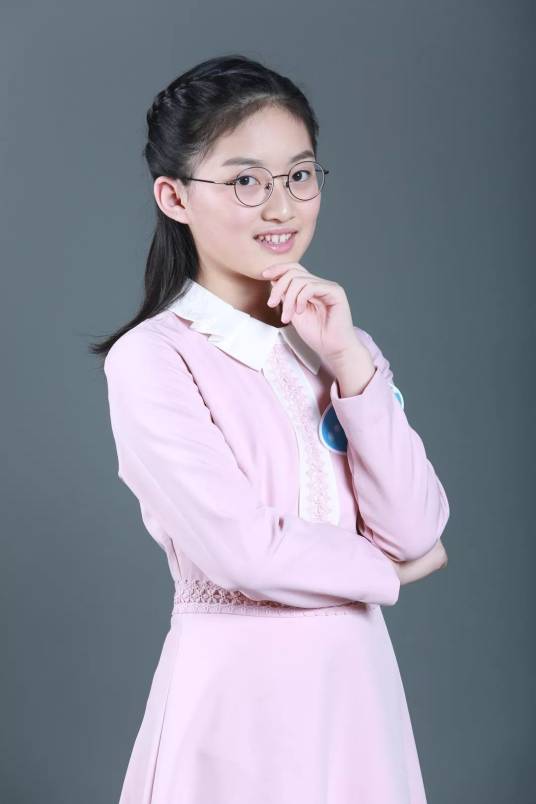 邓雅文（河南省新时代好少年、河南省优秀共青团员）