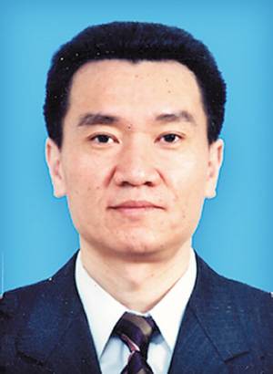 李华楠（广东省深圳市原市委副书记、政法委书记）