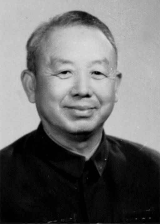 夏川（西藏政协原副主席）