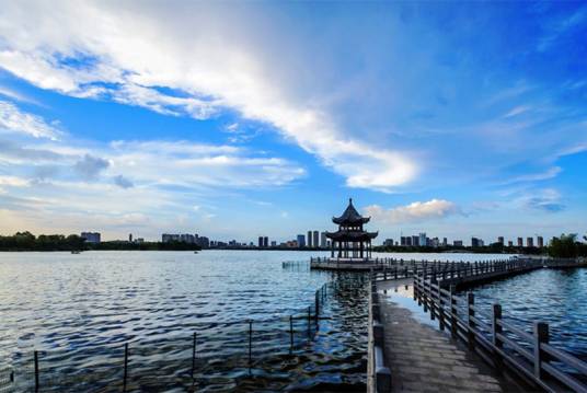 遗爱湖（黄冈市东坡文化主题公园）