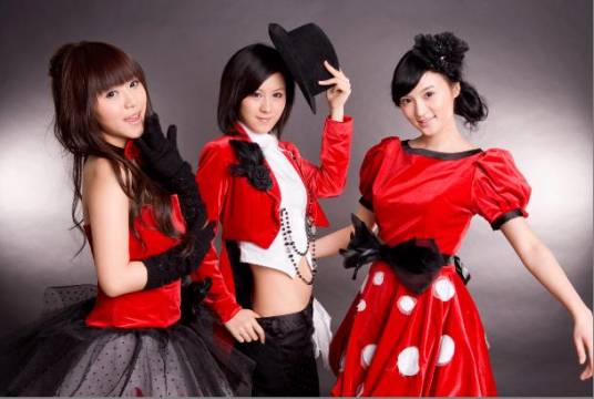 伊妹儿（中国内地女子音乐组合）