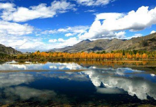 风景线（供人们观赏和游览的风景区域）