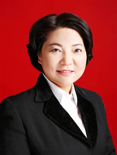 唐丽娜（上海市奉贤区原副区长、区公安分局原局长）