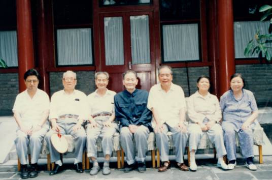 二十八个半布尔什维克