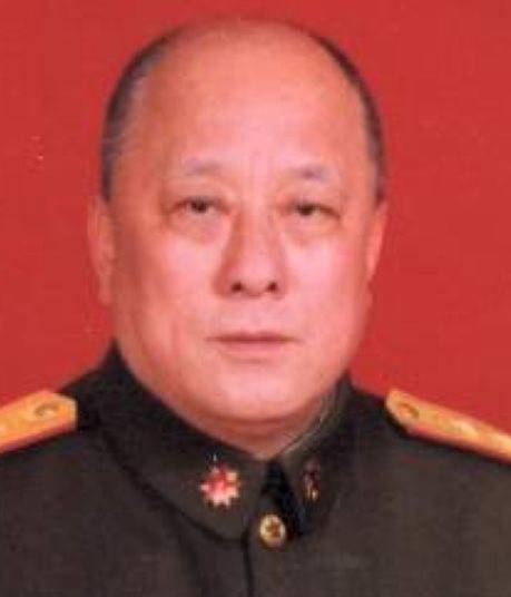 李良辉(原济南军区副司令员)