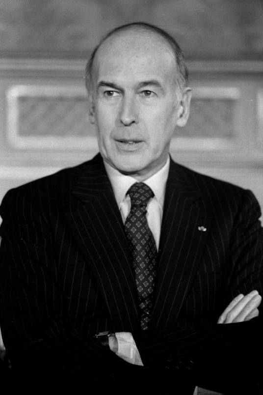 吉斯卡尔·德斯坦