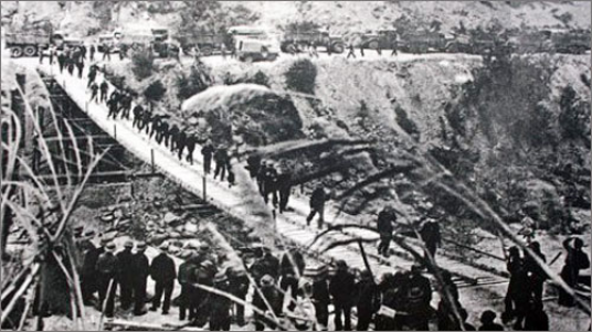 胡志明小道（越南战争时期北越军队的补给线）