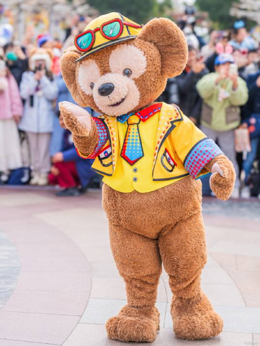 达菲(迪士尼原创玩偶角色)