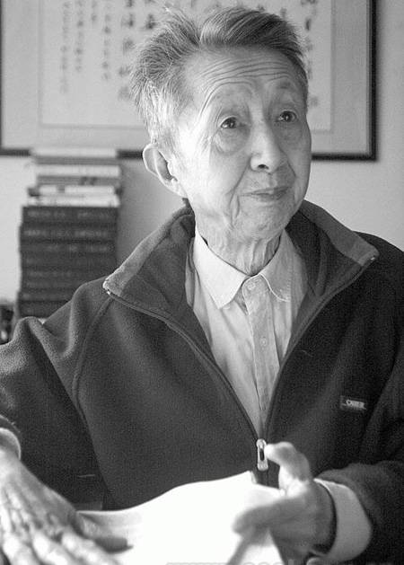 就是那一只蟋蟀（流沙河创作诗歌）