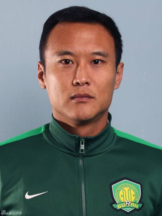 徐云龙(中国原足球运动员)